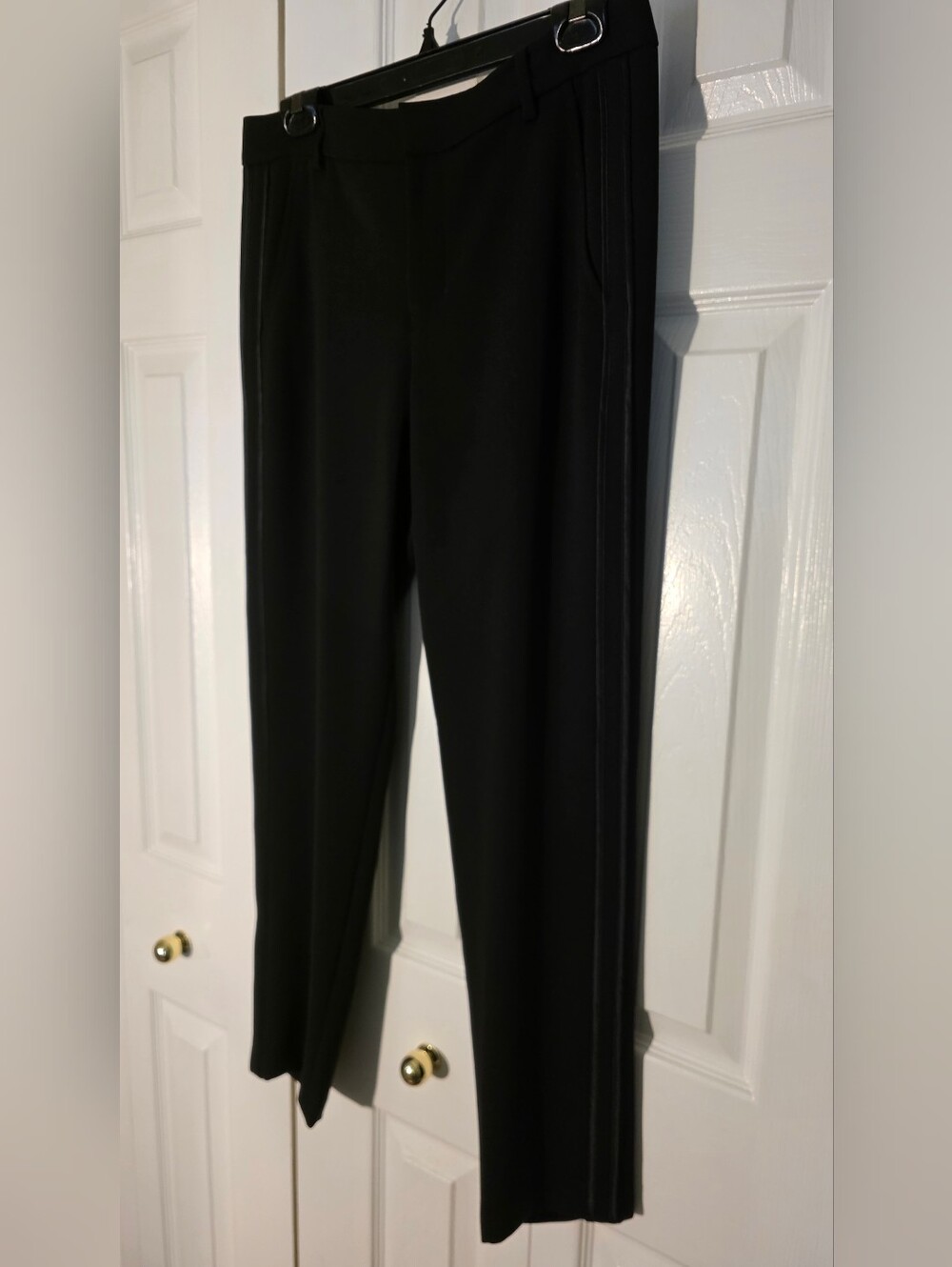 Vince Black Satin Side-Stripe Cropped Cigarette Pants Size 6 - Picture 3 of 7